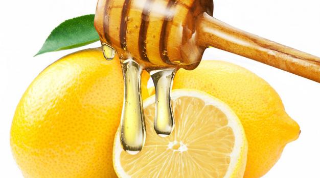  یک نوشیدنی لذت بخش (لیمو و عسل و دیگر هیچ)