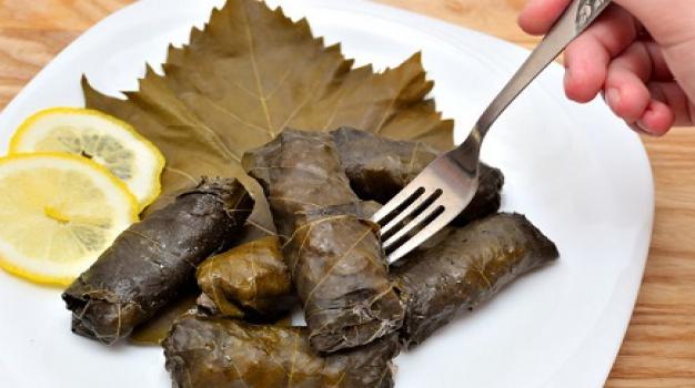  طرز تهیه دلمه با سس سرکه و عسل 